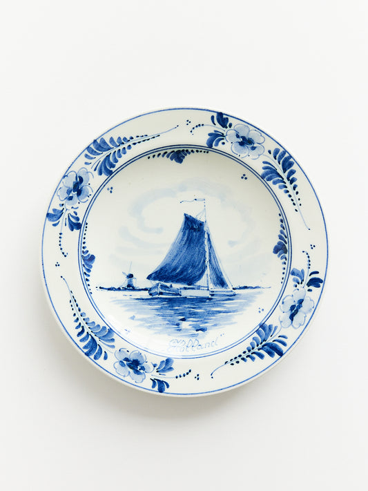 Delft Blue Plate - De Delftse Pauw